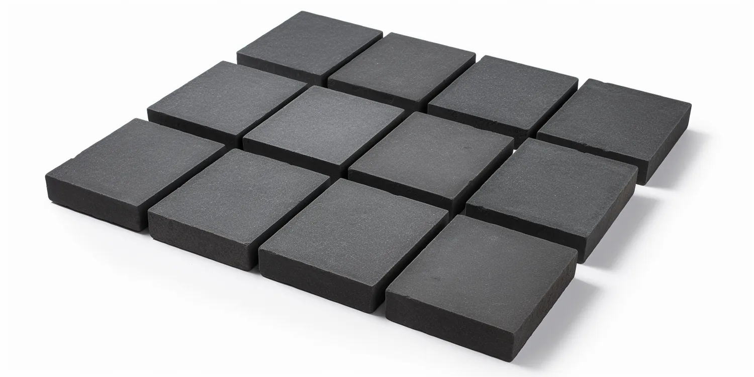 jak-pozbyc-sie-trawy-miedzy-kostka-brukowa-f